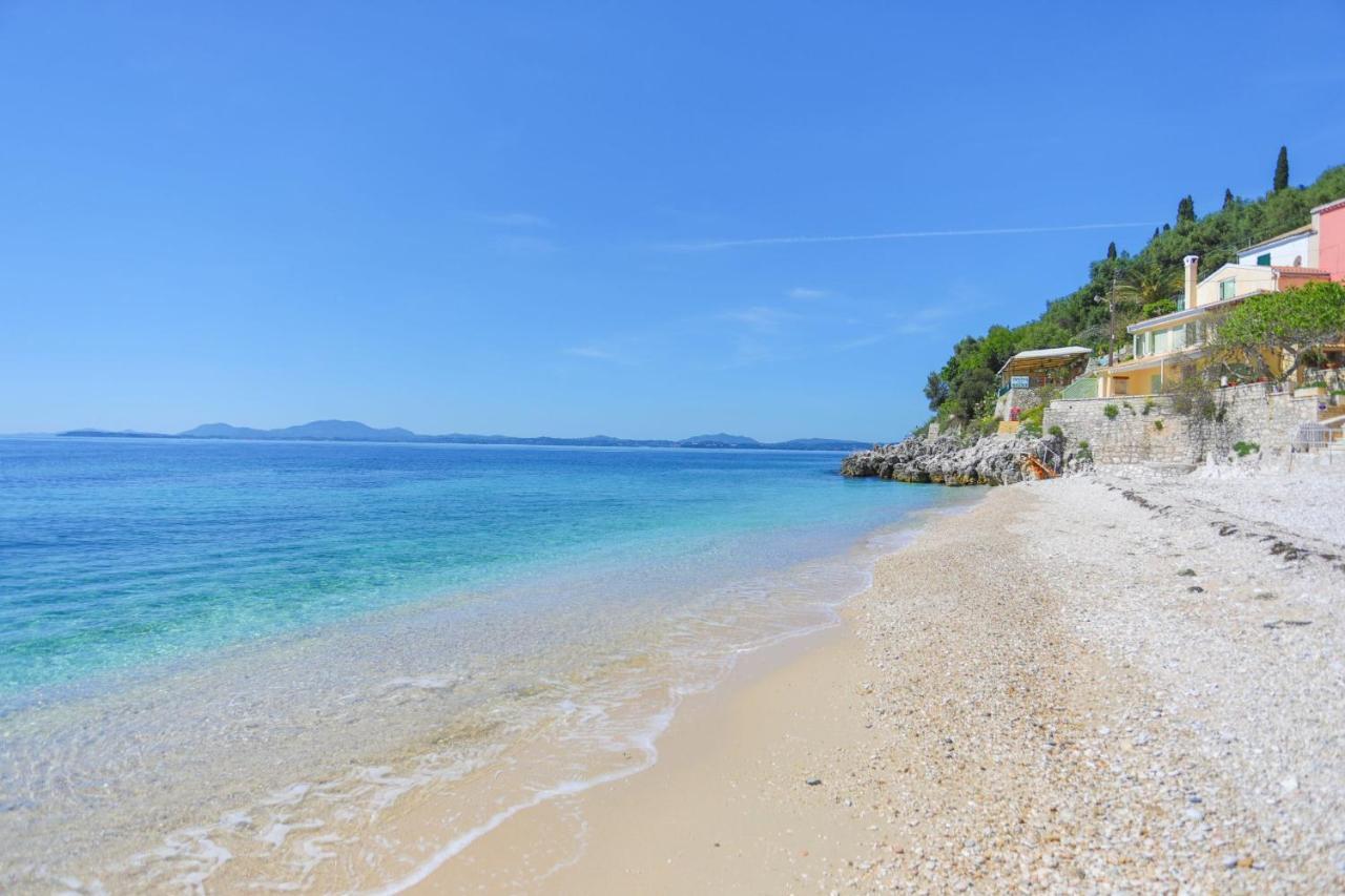 Kaminaki Beachfront Apartments Nisaki  Eksteriør billede