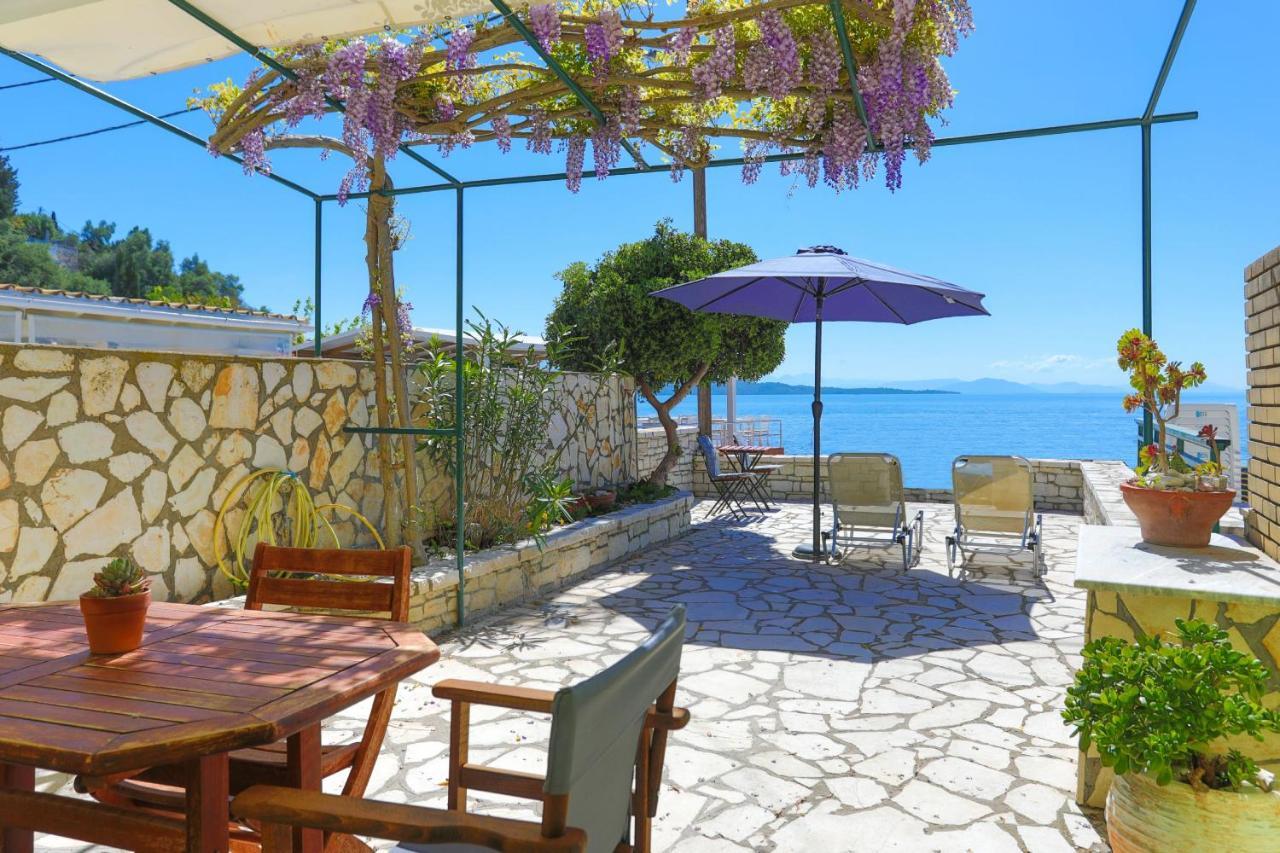 Kaminaki Beachfront Apartments Nisaki  Eksteriør billede
