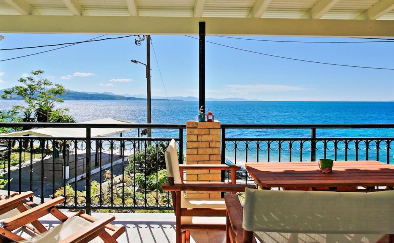 Kaminaki Beachfront Apartments Nisaki  Eksteriør billede
