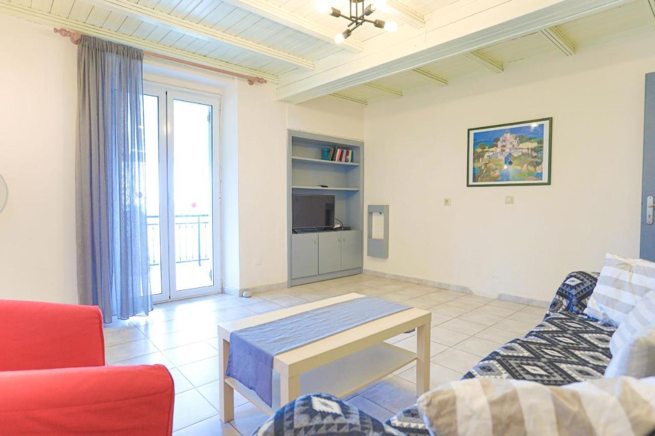 Kaminaki Beachfront Apartments Nisaki  Eksteriør billede